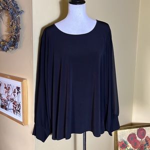 CALVIN KLEIN Size 3X Popover Topl
Classic Black Sheer Balloon Sleeve $70  
NEW